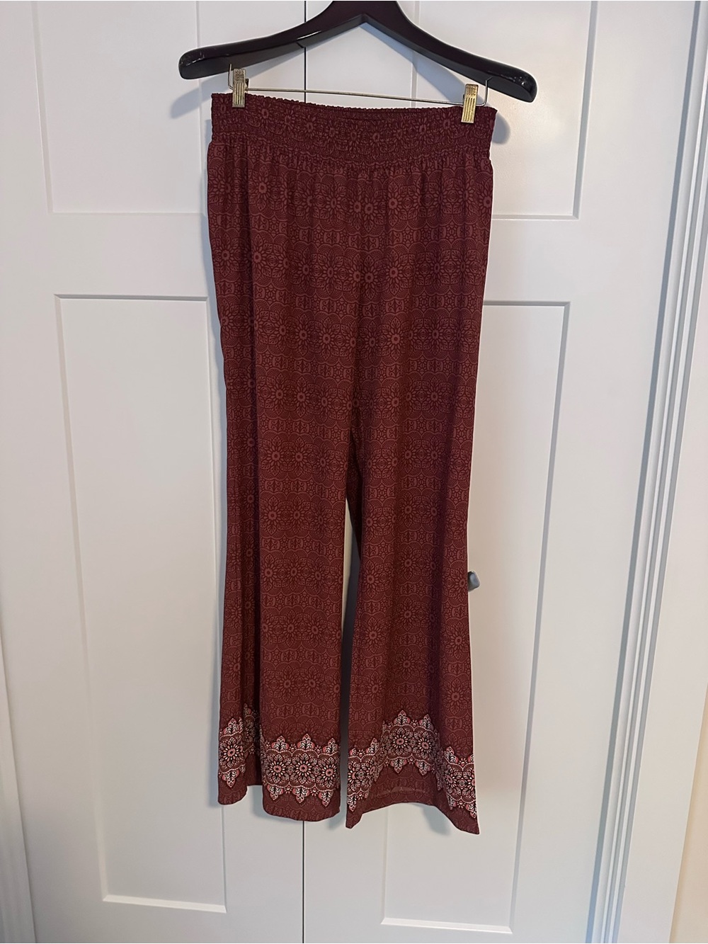 Prana Women's Wide Leg Pants in Maroon with White Border Print